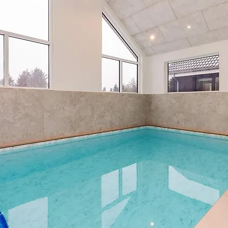 5 Star In Holiday home *